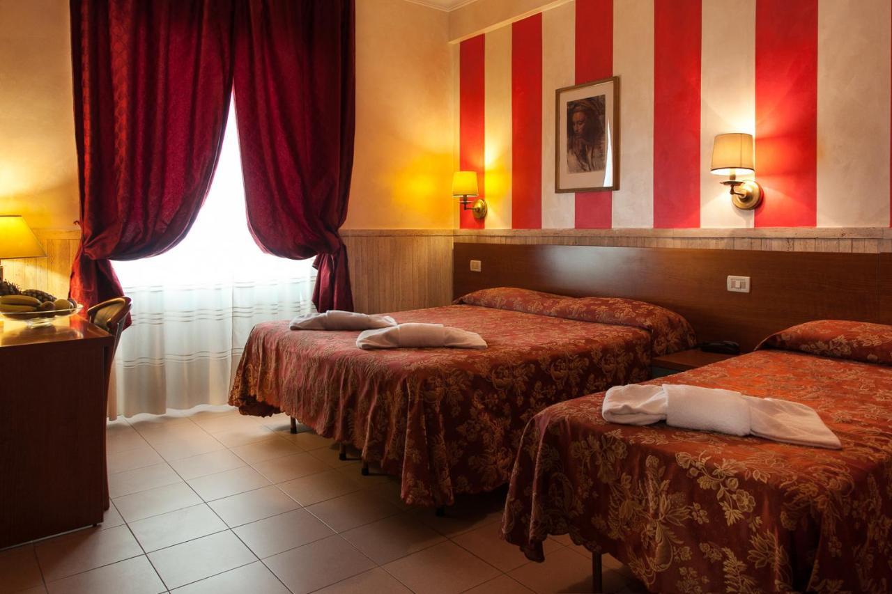 Hotel Pyramid Řím Pokoj fotografie